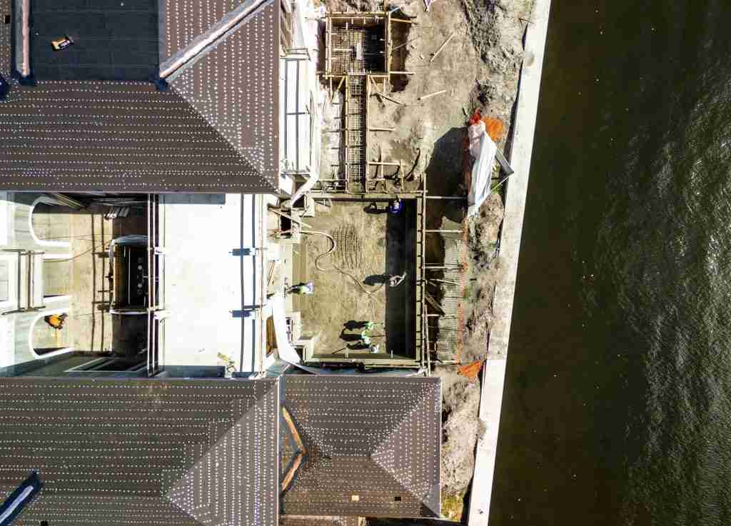 The Ultimate Guide to Gunite Pools: Benefits, Construction, and Maintenance